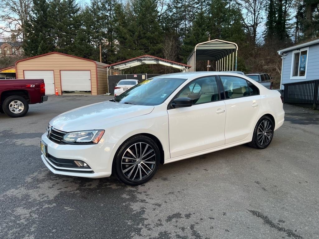 Volkswagen Jetta Sedan 4dr Auto 1.8T Sport PZEV 2016