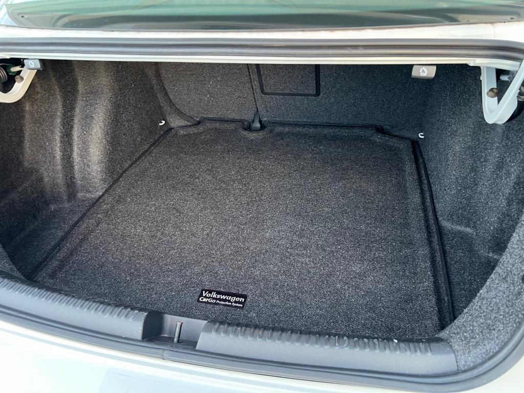 Volkswagen Jetta Sedan 4dr Auto 1.8T Sport PZEV 2016