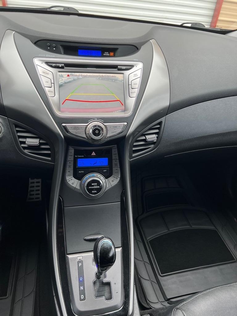 Hyundai Elantra Coupe 2dr Auto SE PZEV 2013