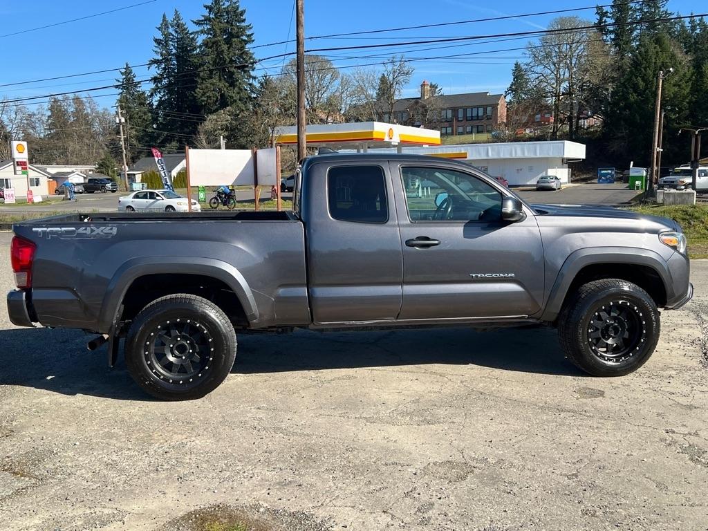 Toyota Tacoma 4WD Access Cab V6 AT SR5 (Natl) 2016
