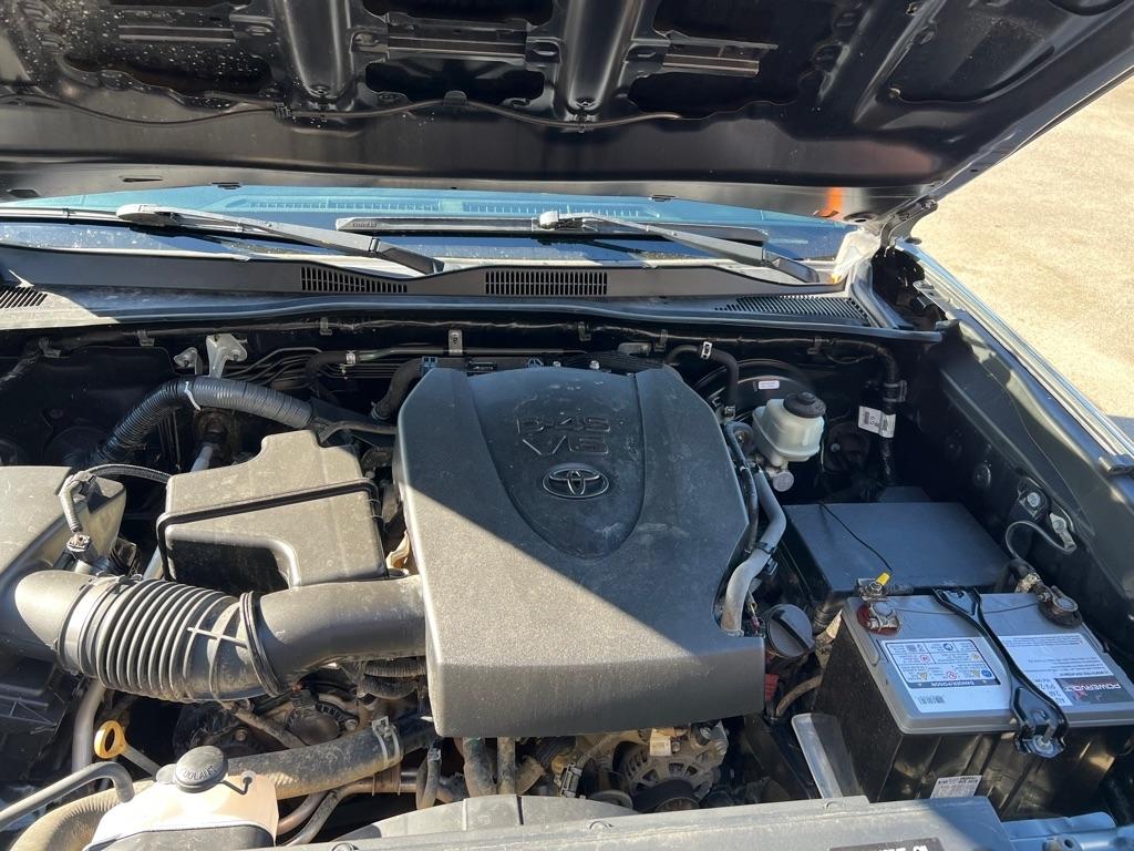 Toyota Tacoma 4WD Access Cab V6 AT SR5 (Natl) 2016