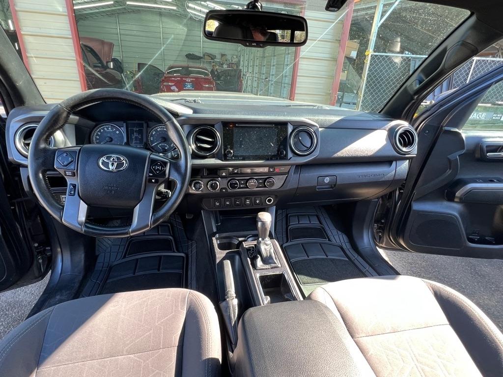 Toyota Tacoma 4WD Access Cab V6 AT SR5 (Natl) 2016