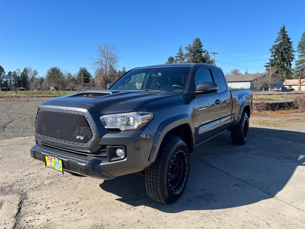 Toyota Tacoma 4WD Access Cab V6 AT SR5 (Natl) 2016