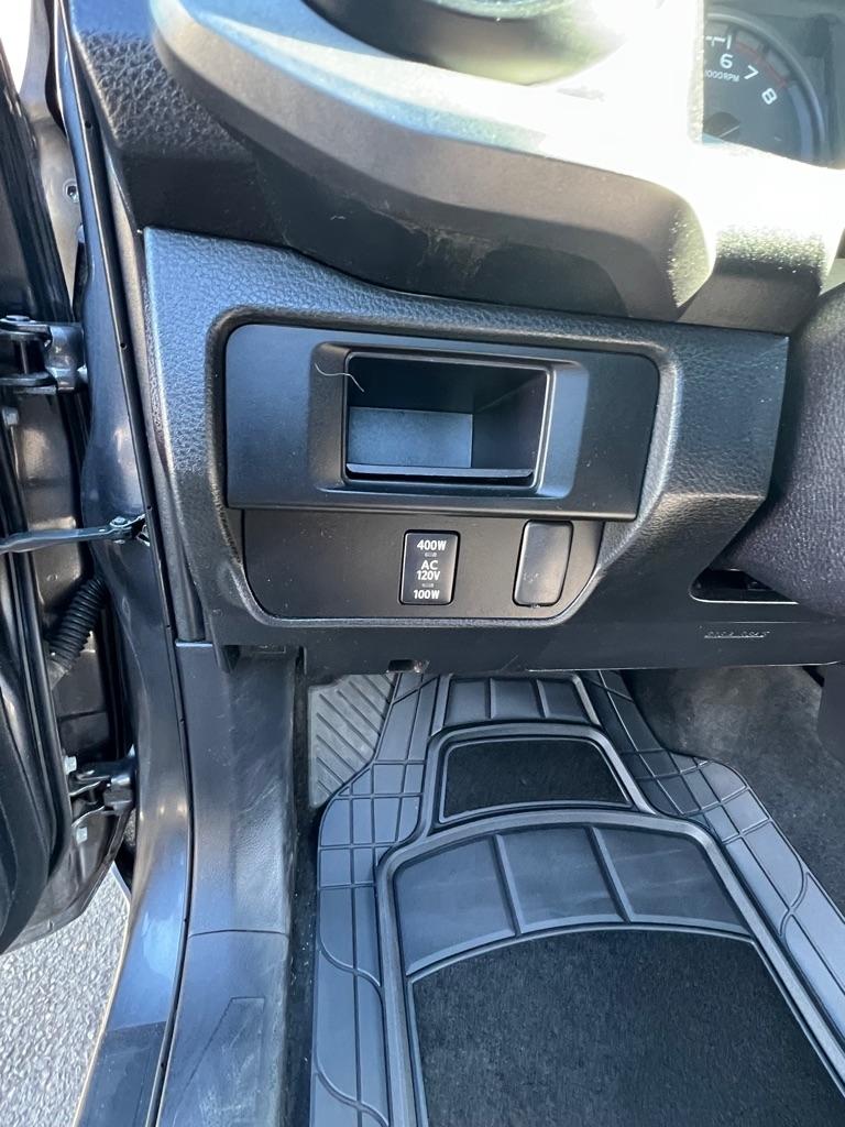 Toyota Tacoma 4WD Access Cab V6 AT SR5 (Natl) 2016