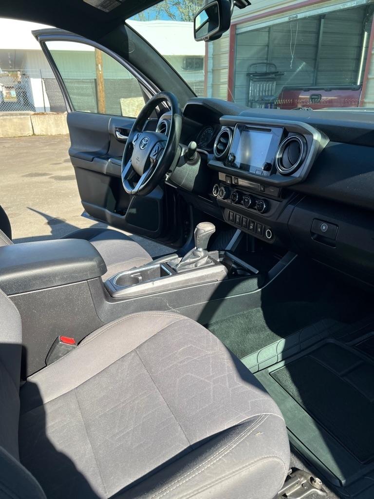 Toyota Tacoma 4WD Access Cab V6 AT SR5 (Natl) 2016