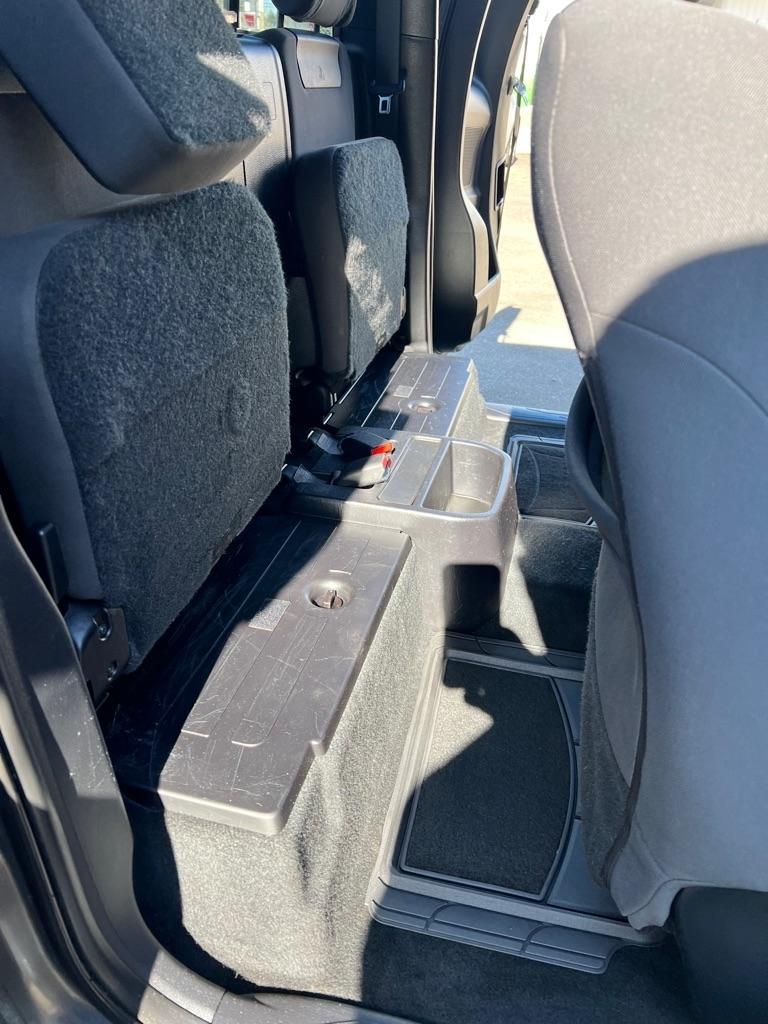 Toyota Tacoma 4WD Access Cab V6 AT SR5 (Natl) 2016