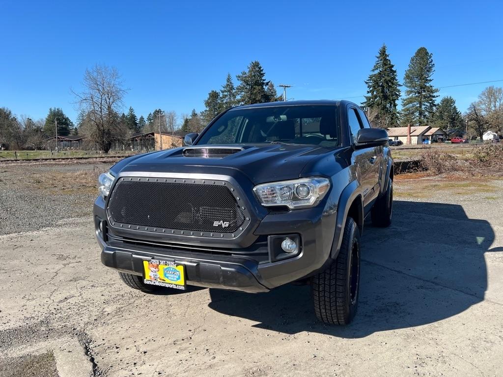 Toyota Tacoma 4WD Access Cab V6 AT SR5 (Natl) 2016