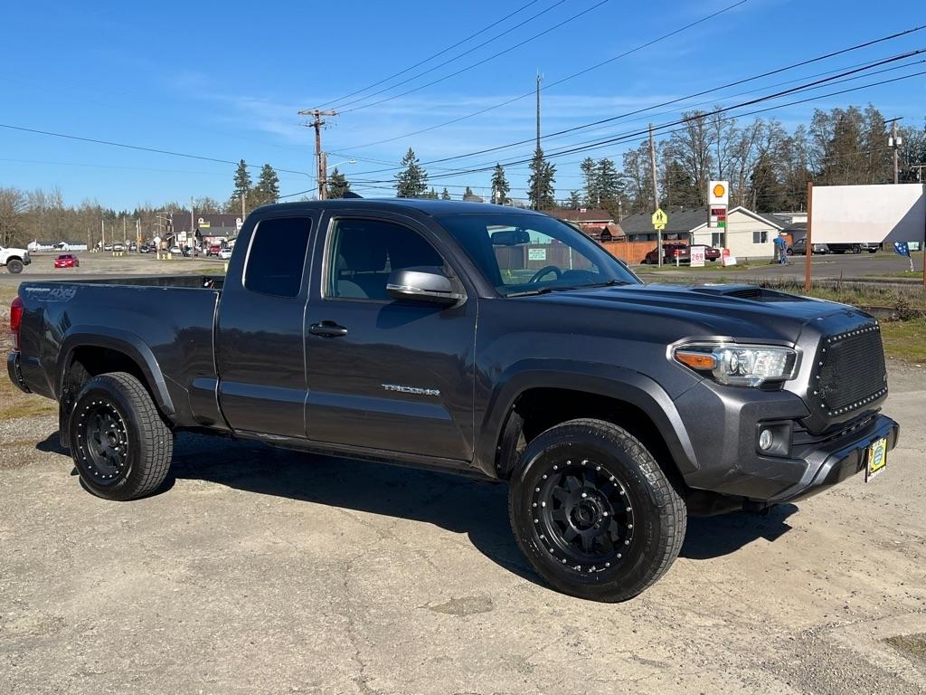 Toyota Tacoma 4WD Access Cab V6 AT SR5 (Natl) 2016