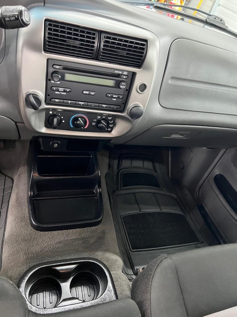 Ford Ranger 2WD 2dr SuperCab 126" XLT 2009