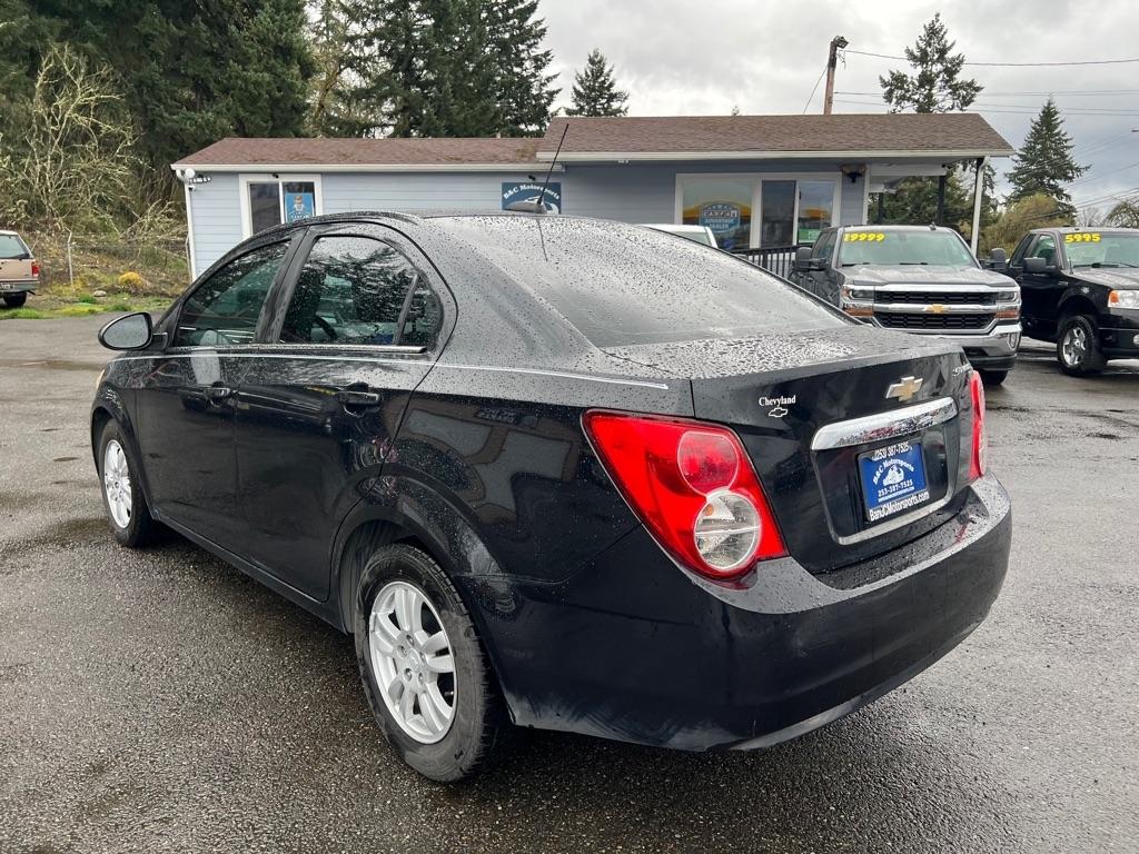 Chevrolet Sonic 4dr Sdn Auto LT 2015