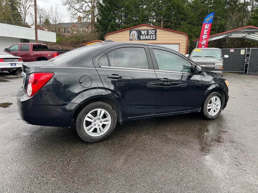 Chevrolet Sonic 4dr Sdn Auto LT 2015