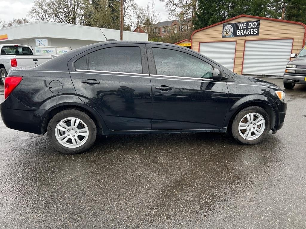 Chevrolet Sonic 4dr Sdn Auto LT 2015