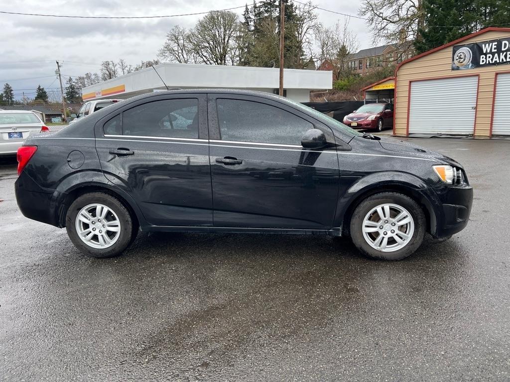 Chevrolet Sonic 4dr Sdn Auto LT 2015