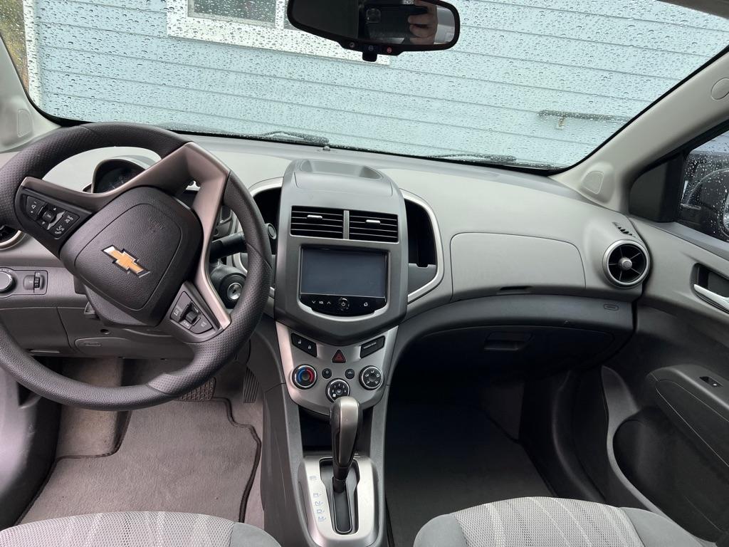 Chevrolet Sonic 4dr Sdn Auto LT 2015