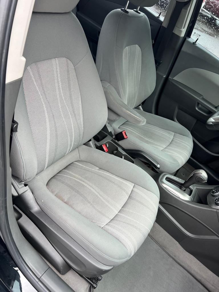 Chevrolet Sonic 4dr Sdn Auto LT 2015