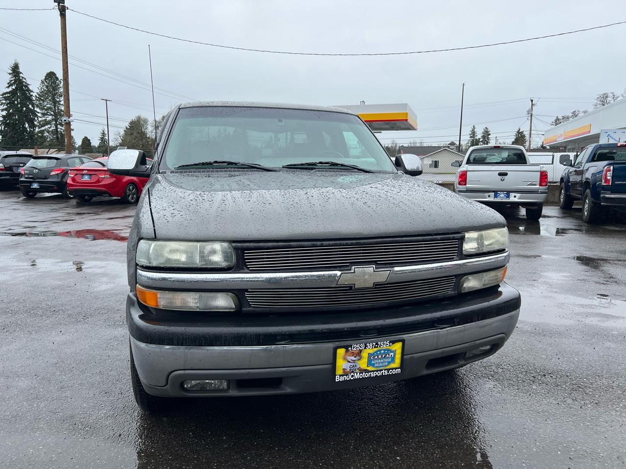 Chevrolet Silverado 1500 Ext Cab 143.5" WB LS 2002