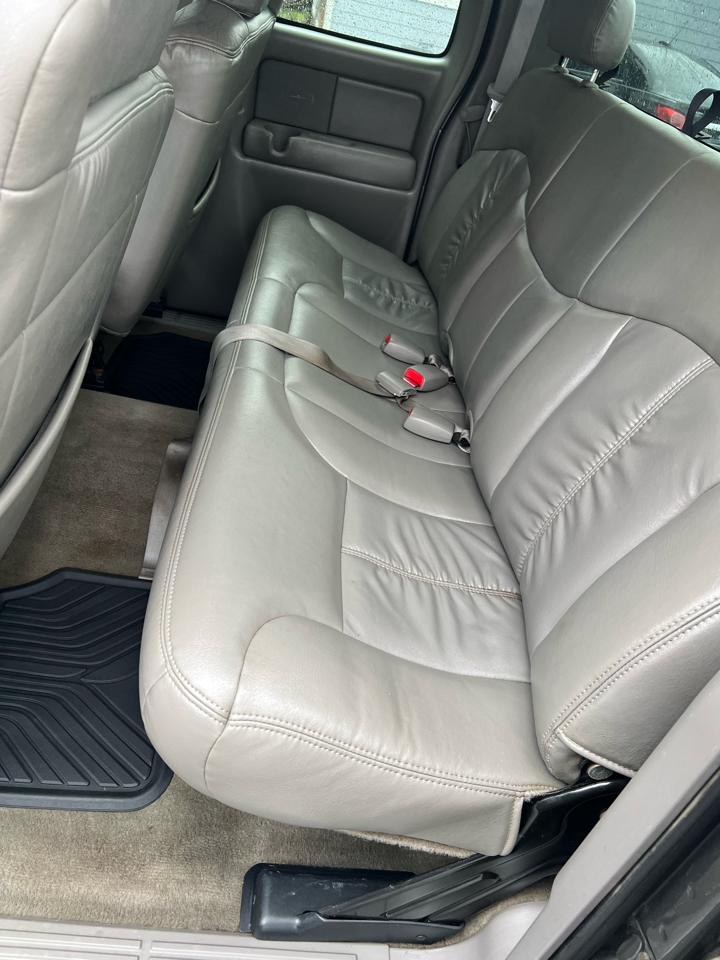 Chevrolet Silverado 1500 Ext Cab 143.5" WB LS 2002