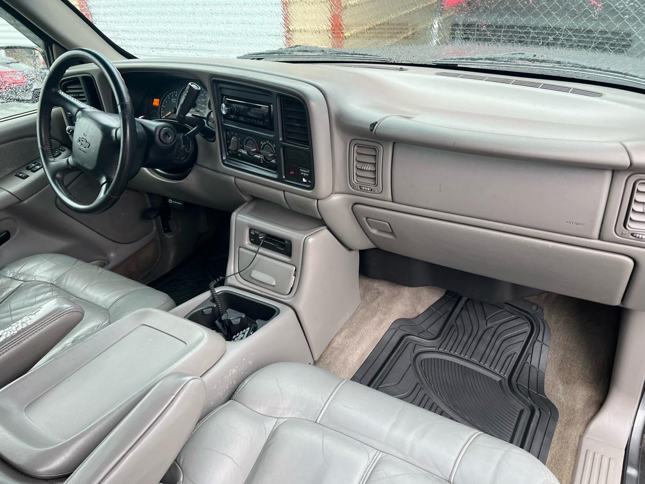 Chevrolet Silverado 1500 Ext Cab 143.5" WB LS 2002