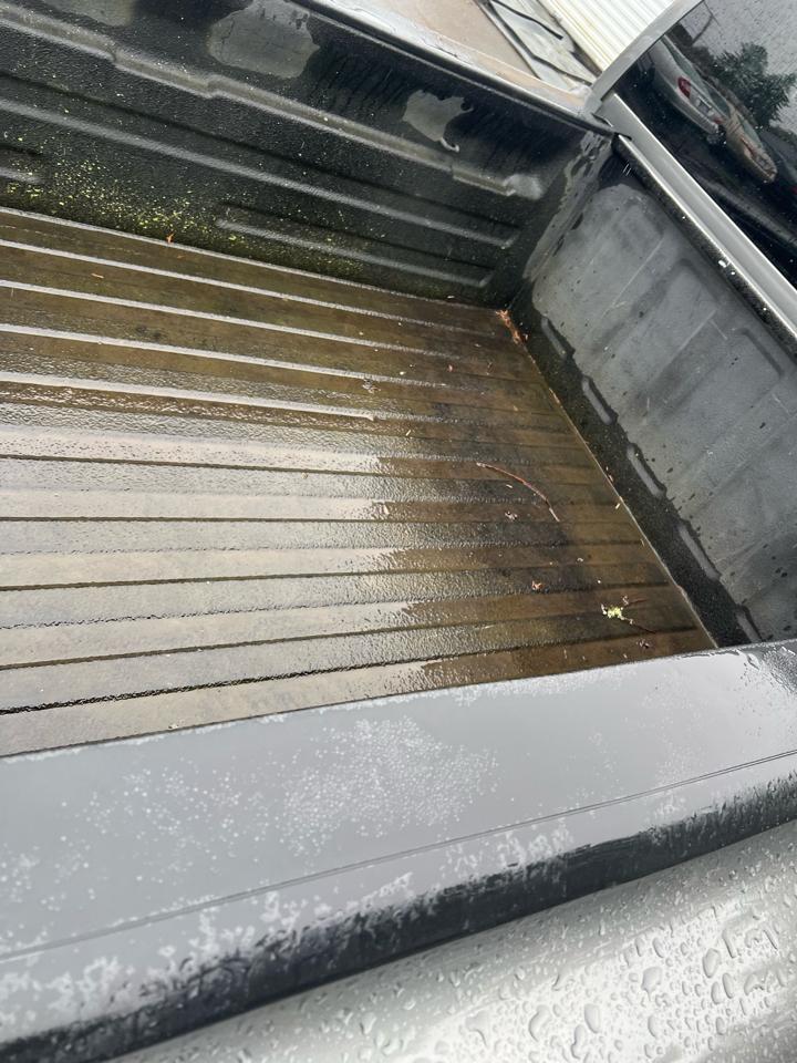 Chevrolet Silverado 1500 Ext Cab 143.5" WB LS 2002