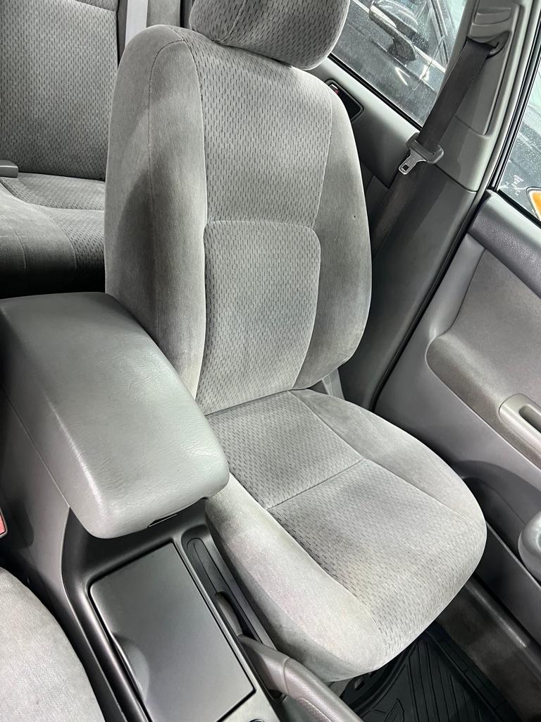 Toyota Camry 4dr Sdn XLE Auto (Natl) 2003