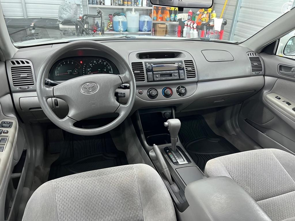 Toyota Camry 4dr Sdn XLE Auto (Natl) 2003
