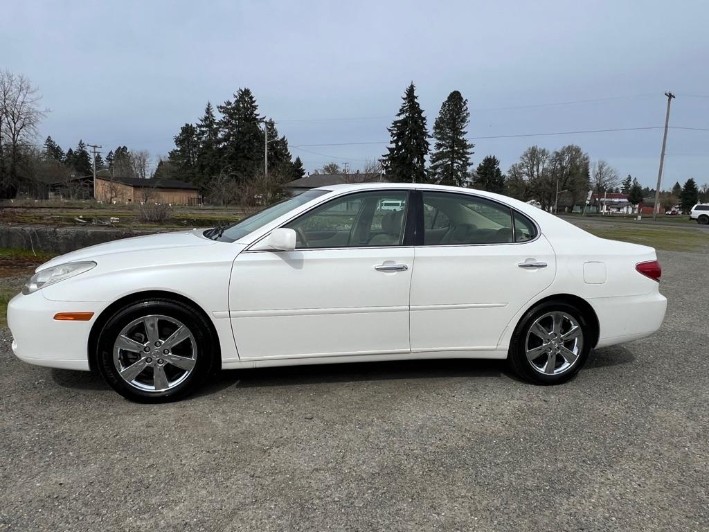 Lexus ES 330 4dr Sdn 2005