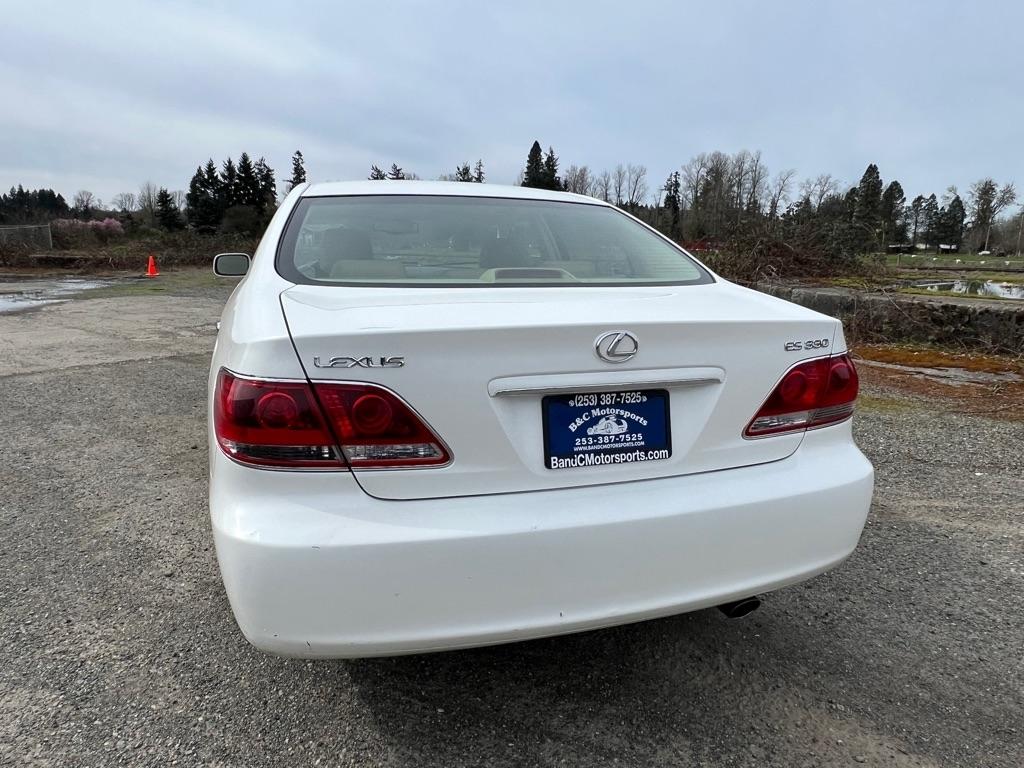Lexus ES 330 4dr Sdn 2005