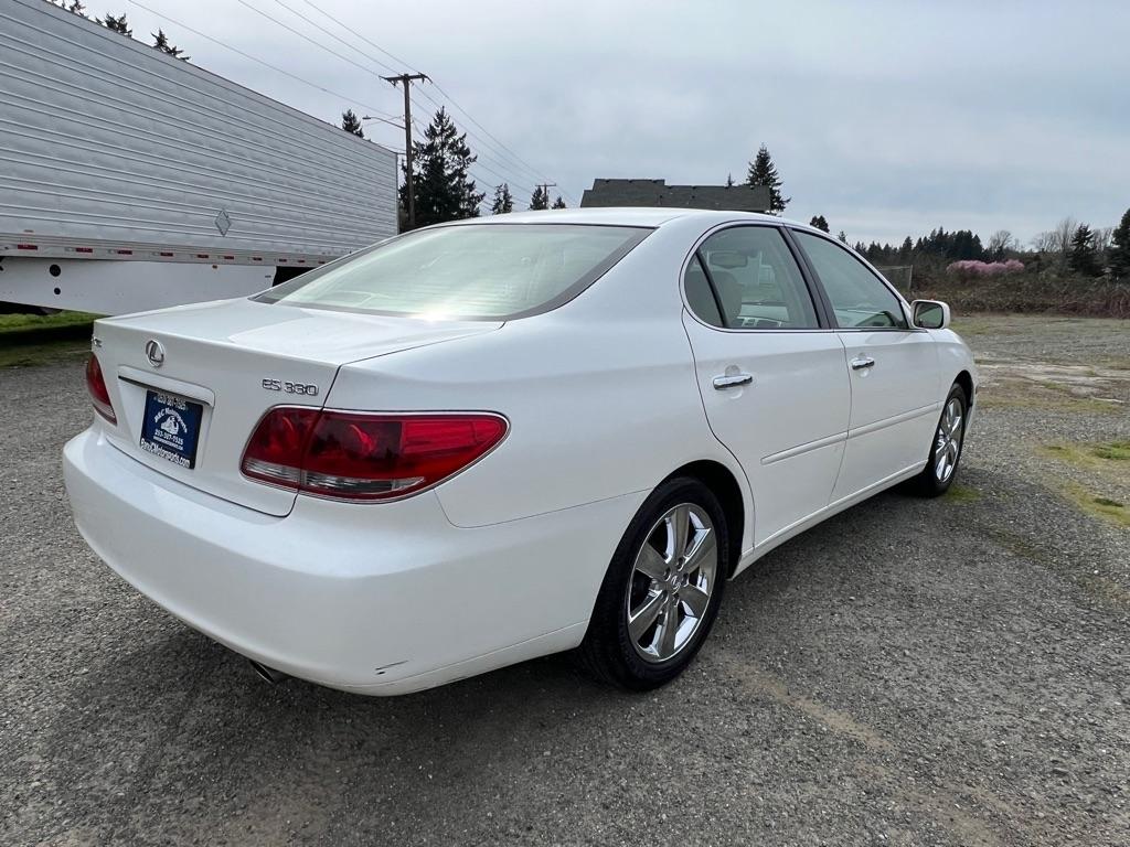 Lexus ES 330 4dr Sdn 2005