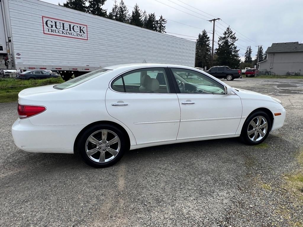 Lexus ES 330 4dr Sdn 2005
