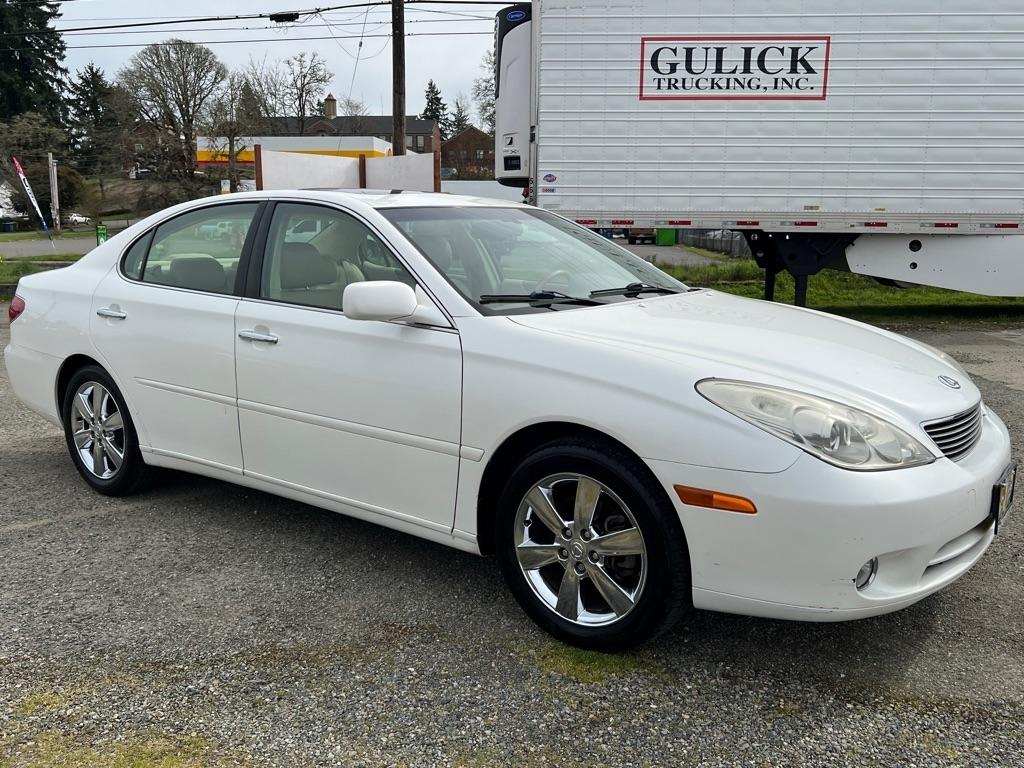 Lexus ES 330 4dr Sdn 2005