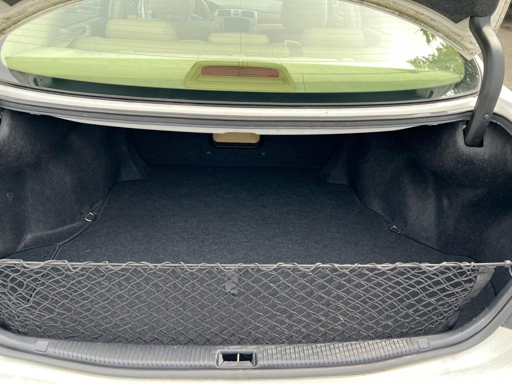 Lexus ES 330 4dr Sdn 2005