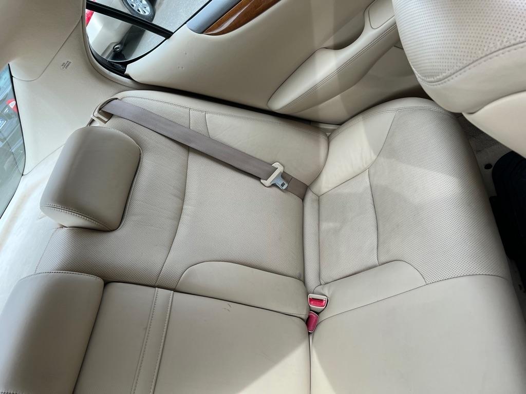 Lexus ES 330 4dr Sdn 2005