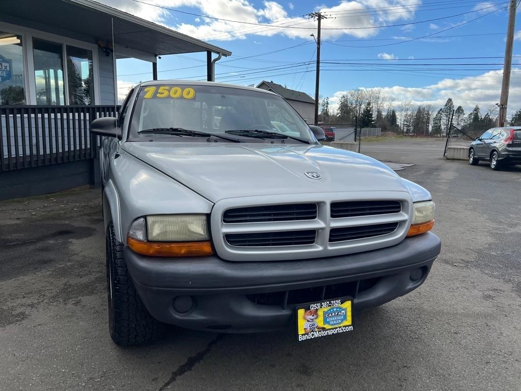 Dodge Dakota 2dr Club Cab 131" WB Base 2003