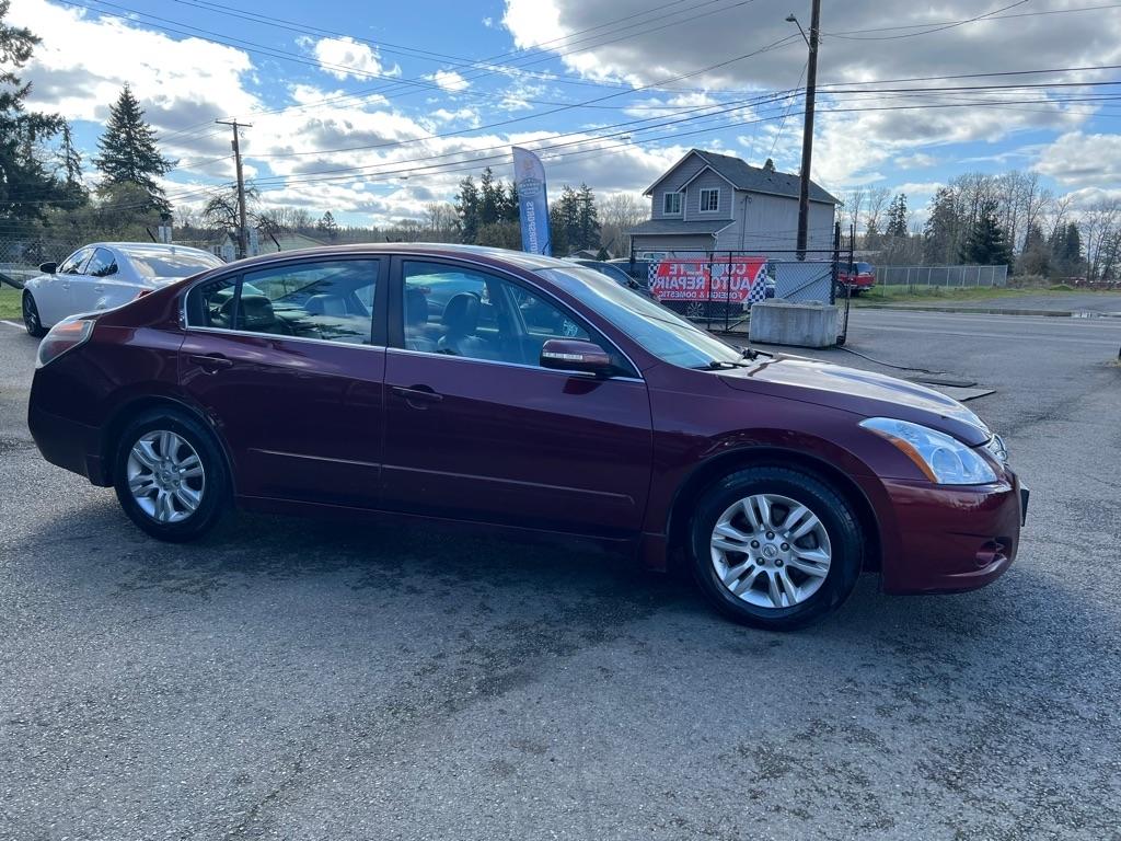 Nissan Altima 4dr Sdn I4 CVT 2.5 SL 2010
