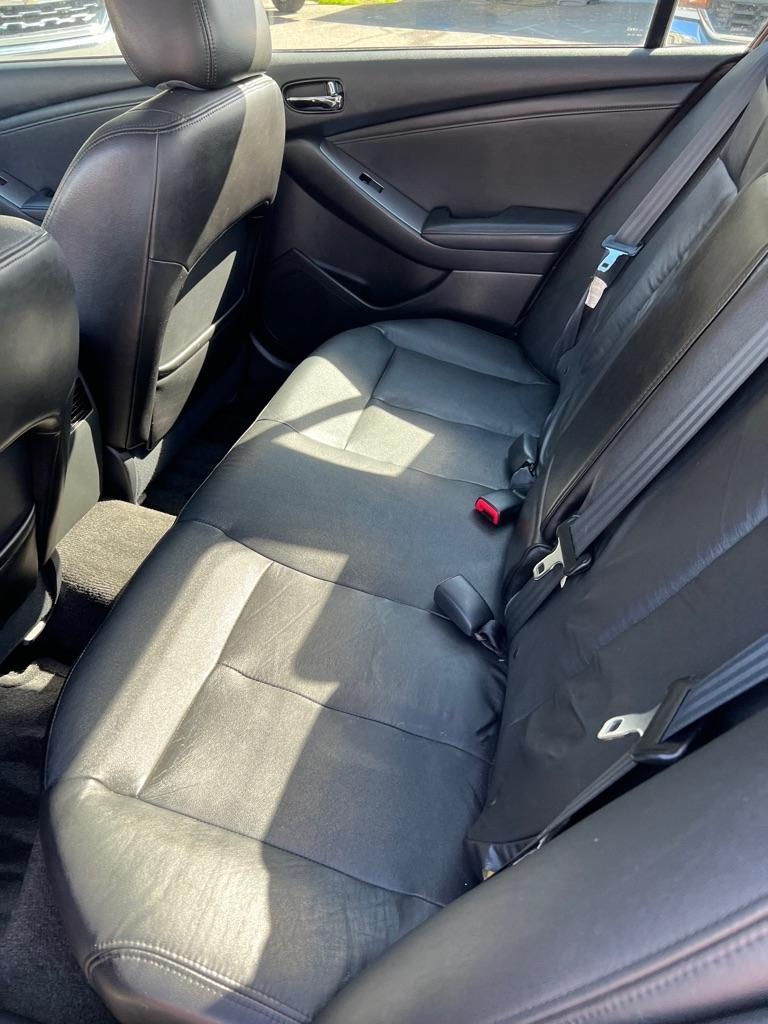 Nissan Altima 4dr Sdn I4 CVT 2.5 SL 2010