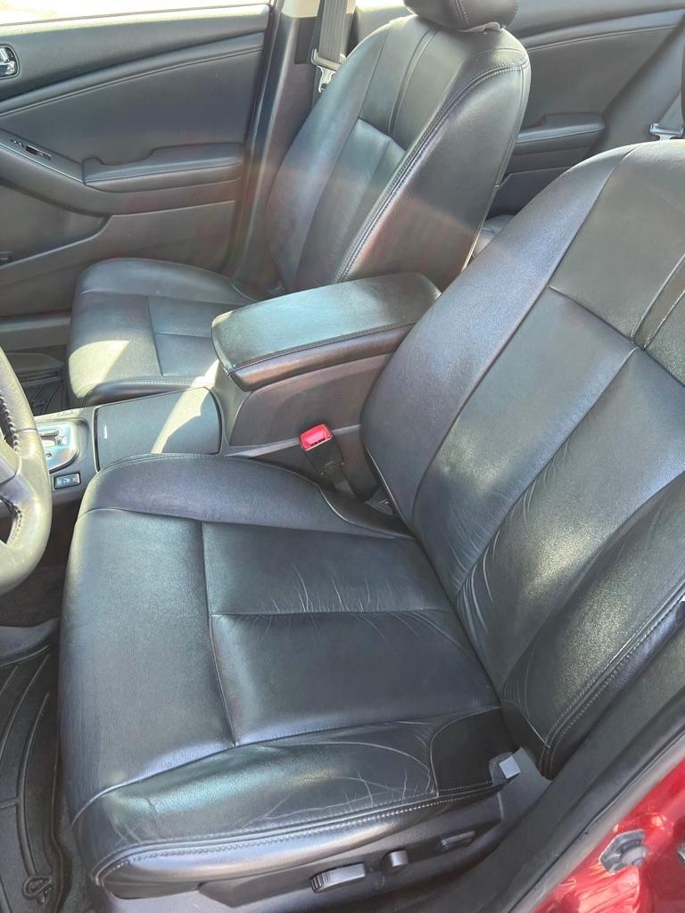 Nissan Altima 4dr Sdn I4 CVT 2.5 SL 2010