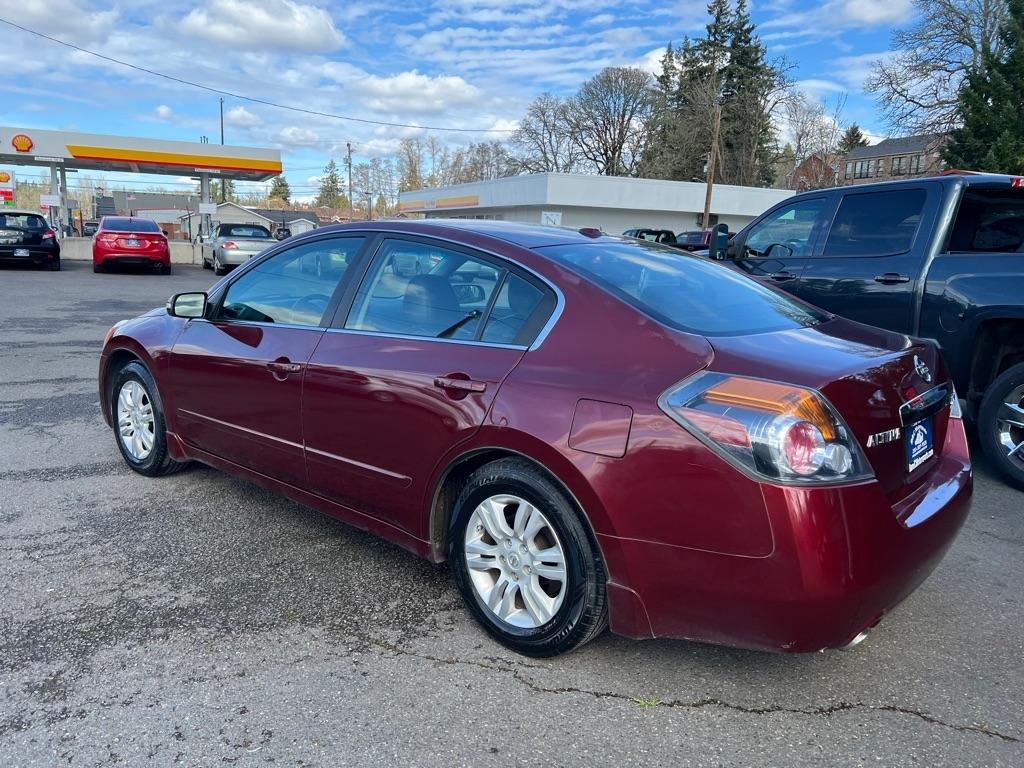 Nissan Altima 4dr Sdn I4 CVT 2.5 SL 2010
