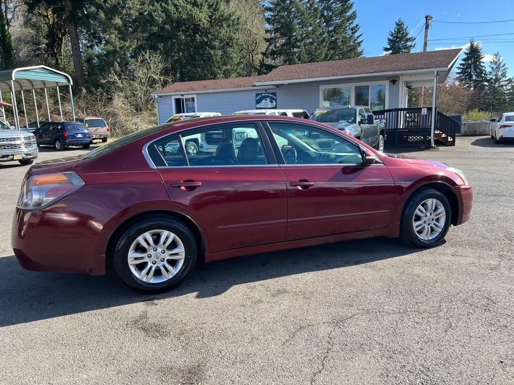 Nissan Altima 4dr Sdn I4 CVT 2.5 SL 2010