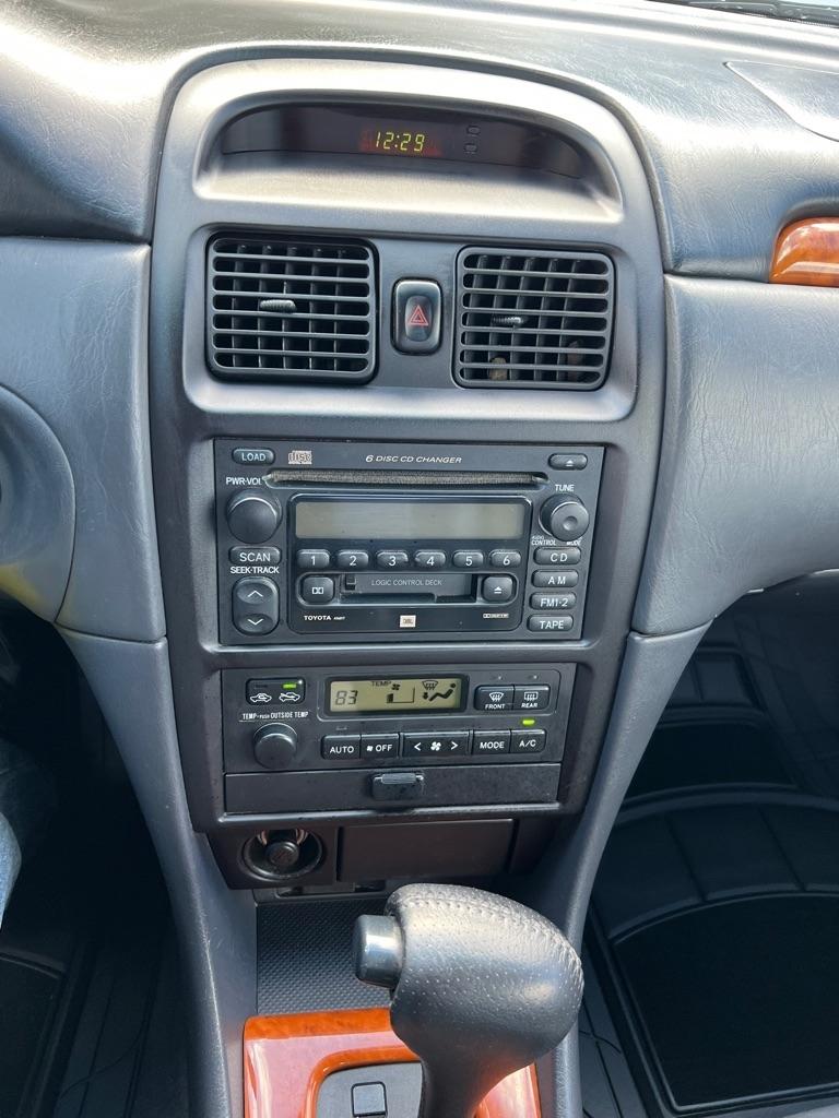 Toyota Camry Solara 2dr Conv SLE V6 Auto (Natl) 2002