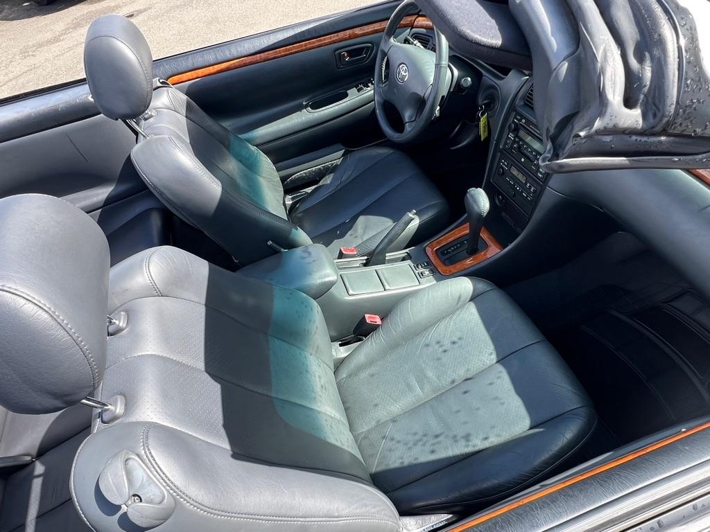 Toyota Camry Solara 2dr Conv SLE V6 Auto (Natl) 2002