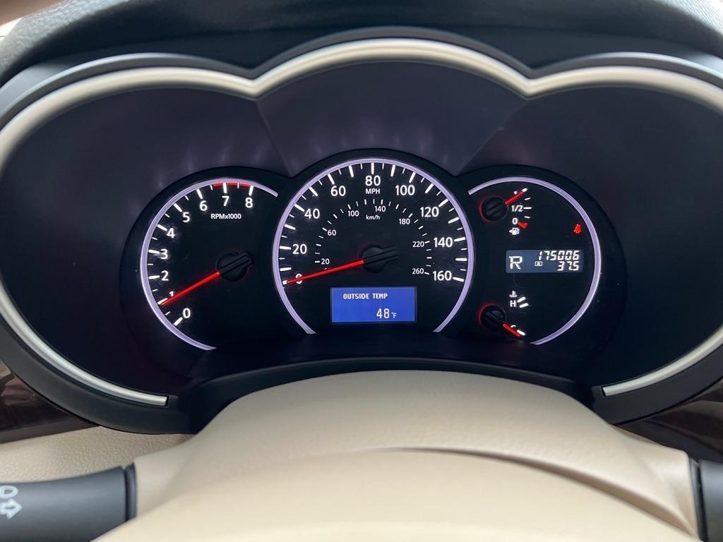 Nissan Quest 4dr SL 2011