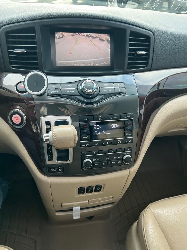 Nissan Quest 4dr SL 2011