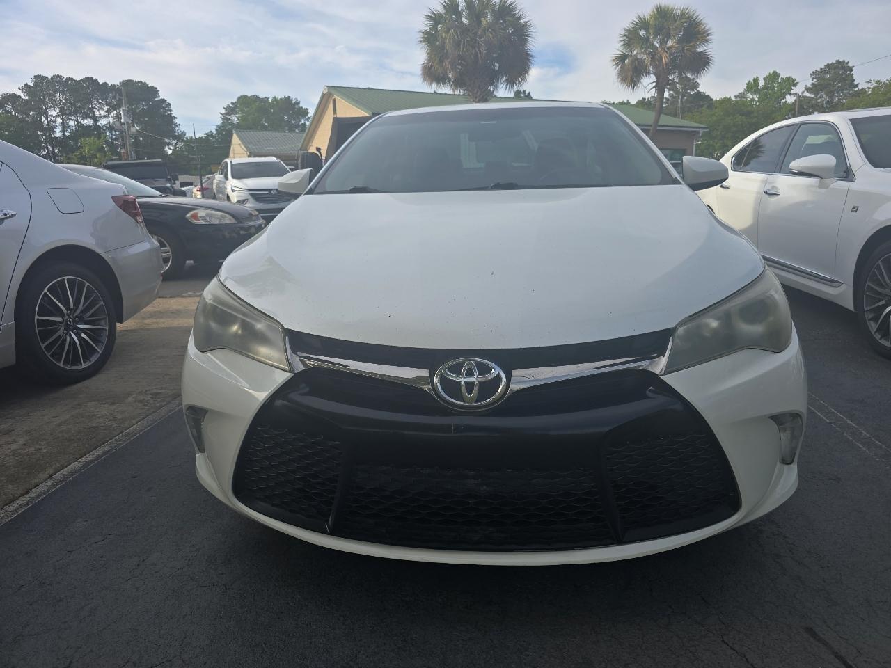 Toyota Camry XLE Auto (Natl) 2017