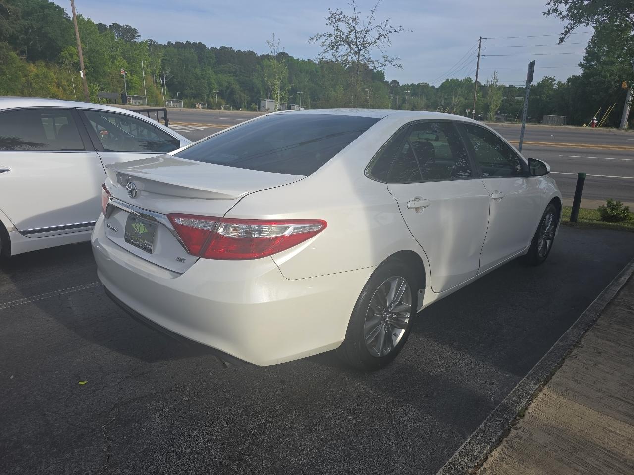 Toyota Camry XLE Auto (Natl) 2017