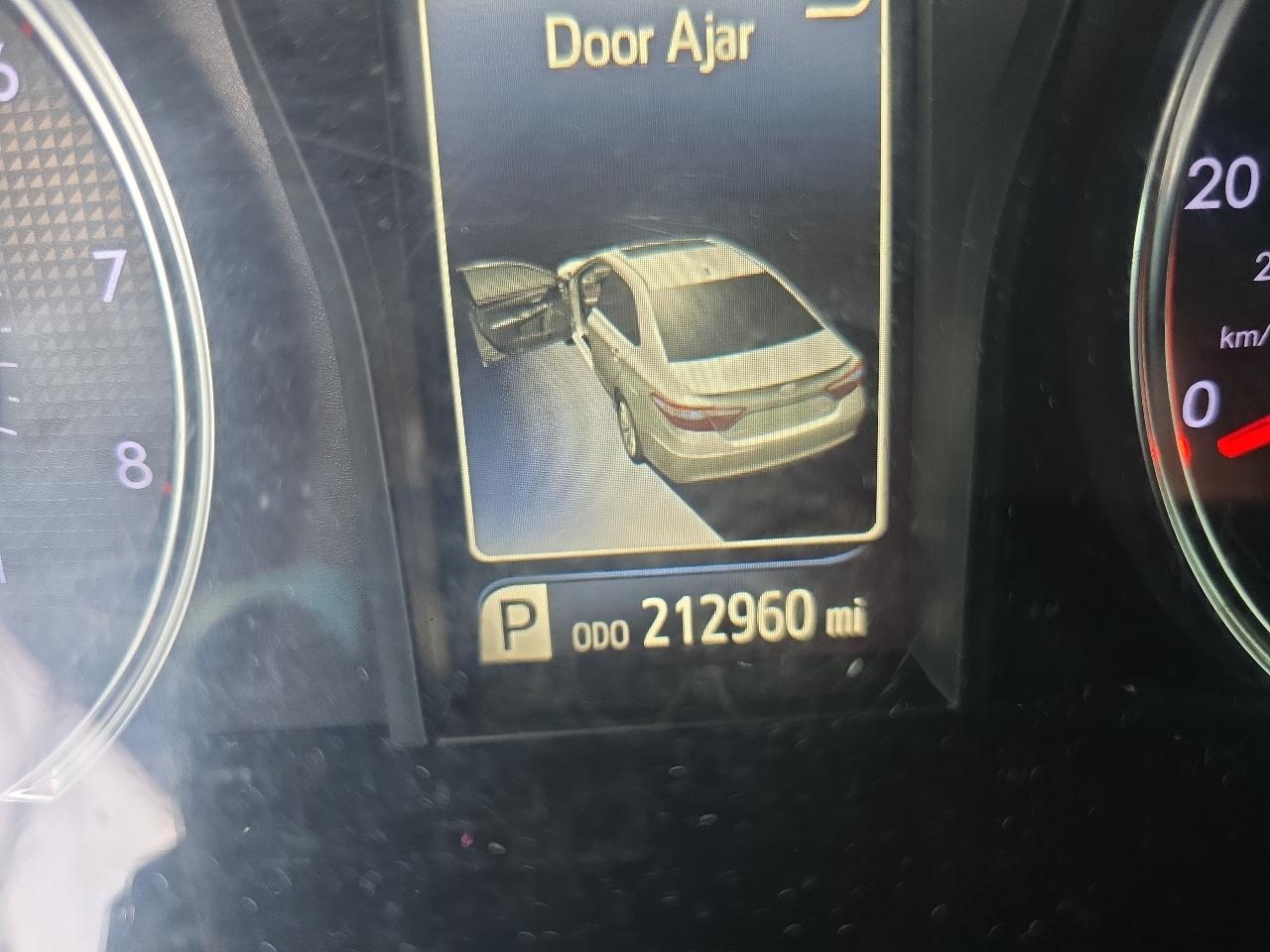 Toyota Camry XLE Auto (Natl) 2017