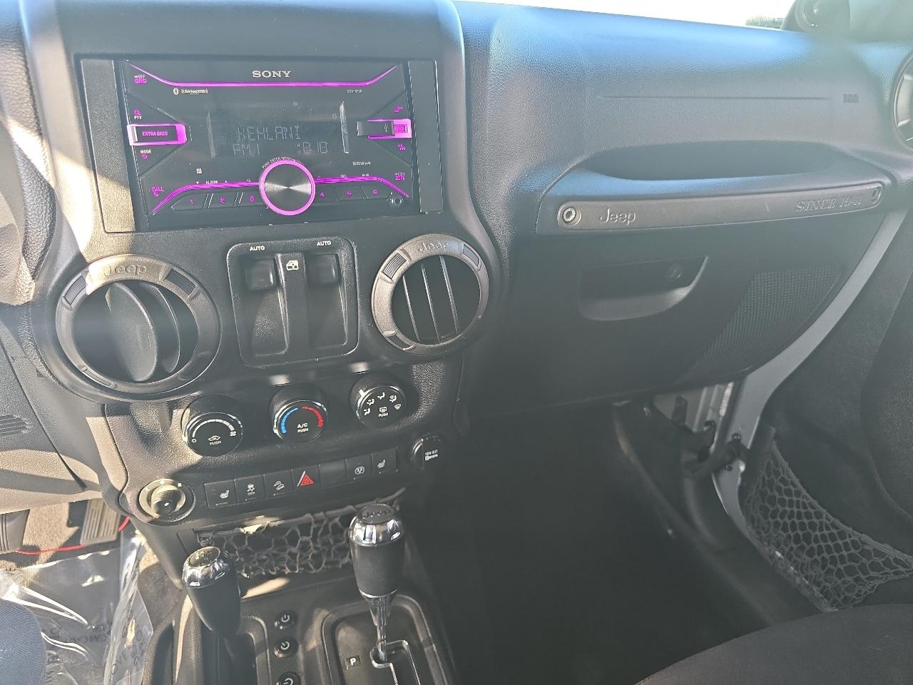 Jeep Wrangler 4WD 2dr Sport 2014