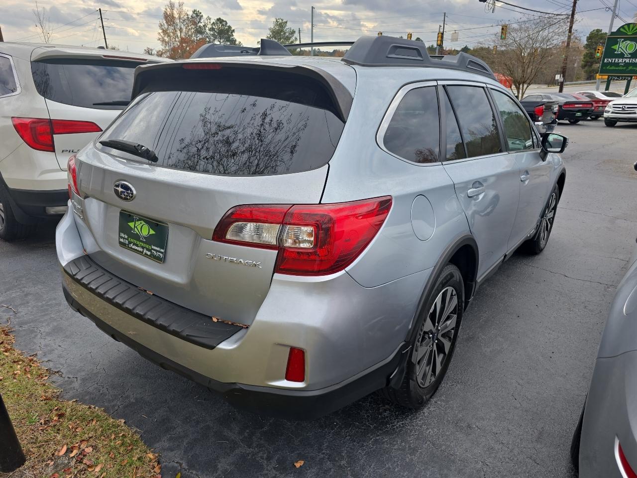 Subaru Outback 4dr Wgn 2.5i Limited 2016