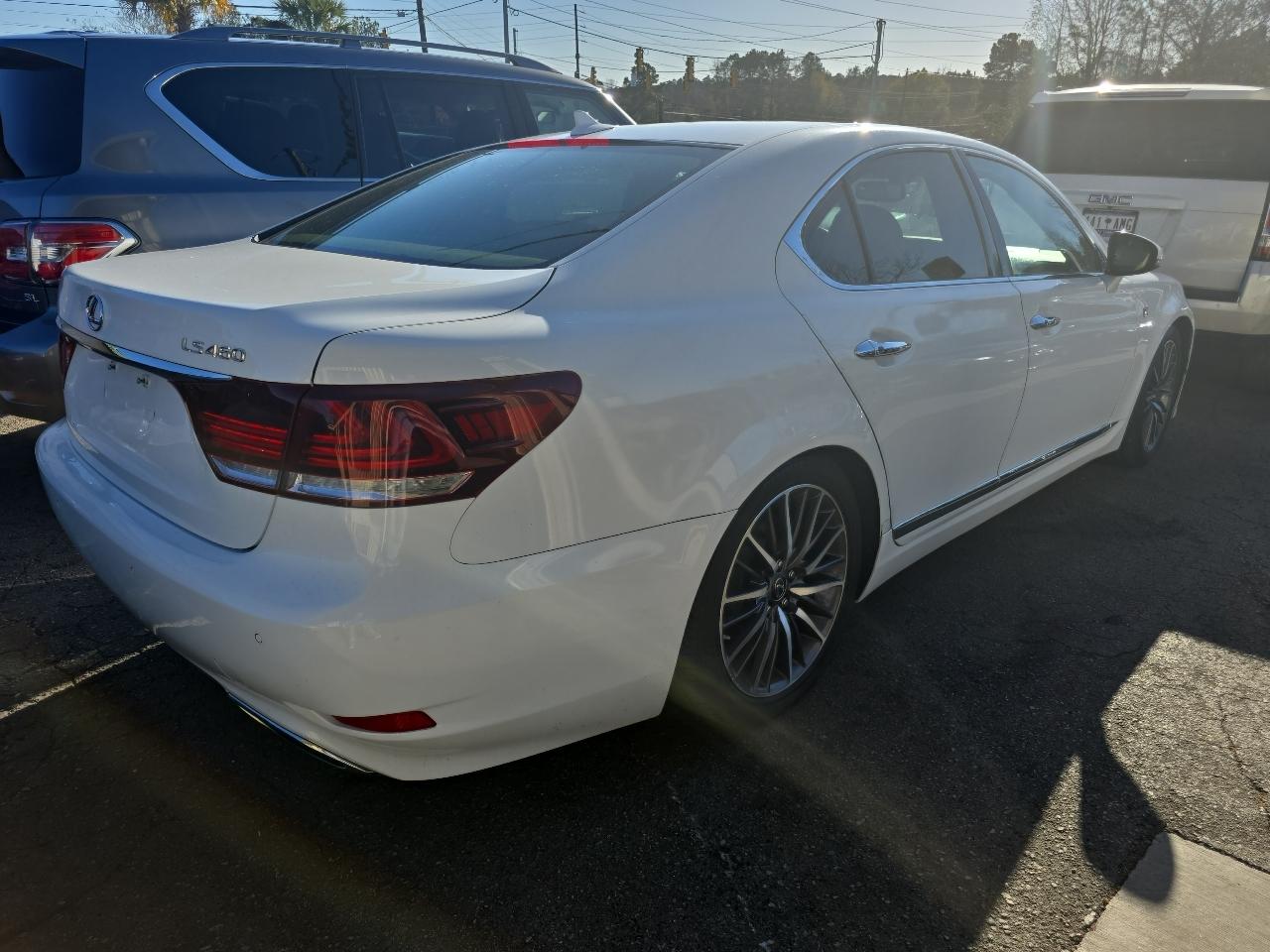Lexus LS 460 4dr Sdn RWD 2013