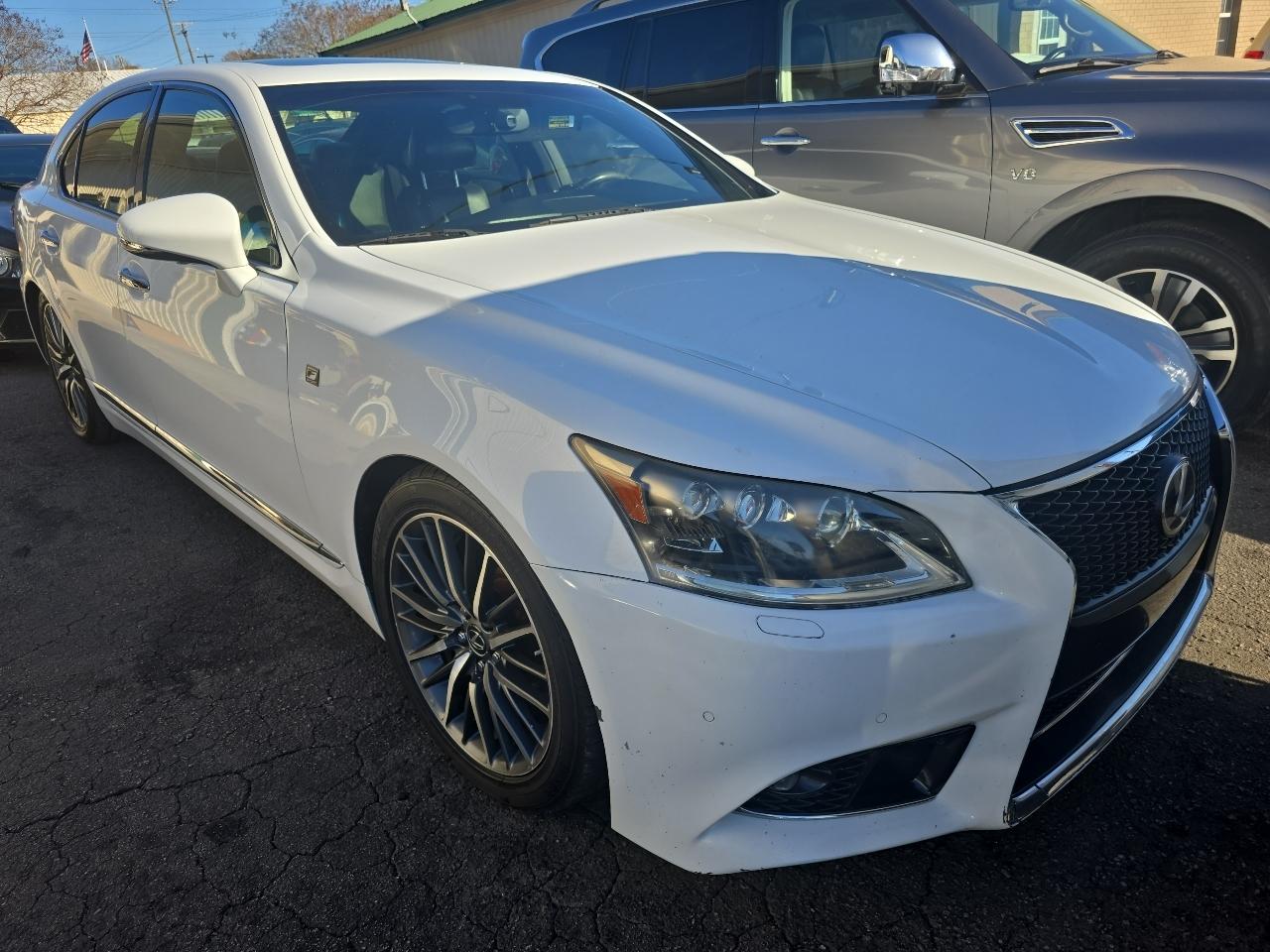 Lexus LS 460 4dr Sdn RWD 2013