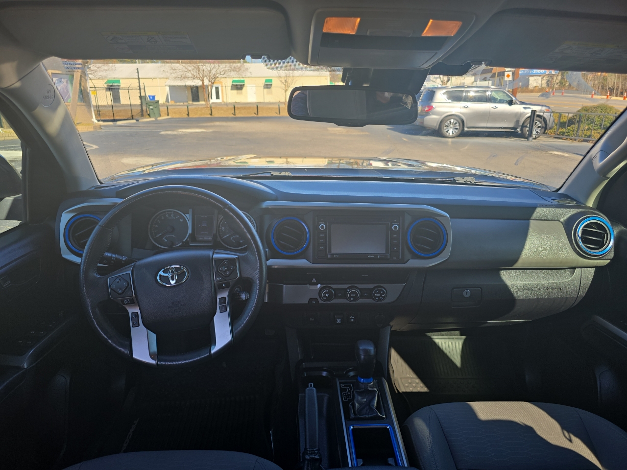 Toyota Tacoma 2WD TRD Off Road Double Cab 5' Bed V6 AT (Natl) 2019